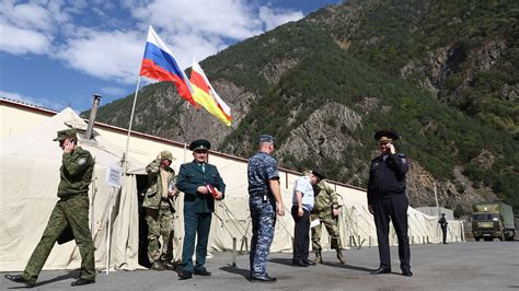 Russia Closes Mobilization Screening Checkpoint at Georgia Border - The Moscow Times