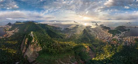 Panoramic aerial view of Christ the Redeemer Statue, Rio de Janeiro ...