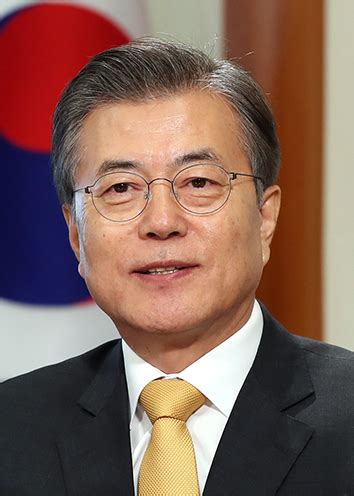 South Korean president expresses willingness to supply COVID-19 vaccines to North Korea ...