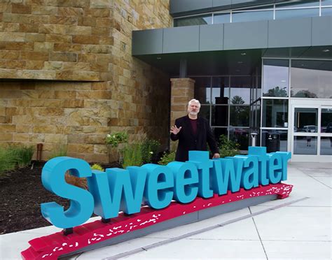 Sweetwater's Flagship Retail Store Tour — Special Reports