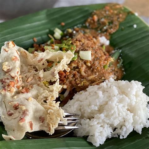 Bikin Tergiur, Ini 10 Nasi Pecel Enak di Jakarta yang Wajib Dicoba - Nibble