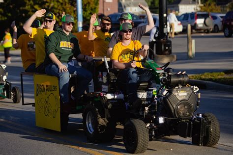 PHOTOS: After 11 years off campus, homecoming parade returns to NDSU ...