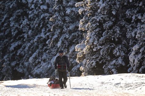 One runner finishes Yukon Arctic Ultra 300-Miler - Canadian Running ...