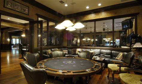 12.5 Million Dollar Toni Everett Mansion, Poker Room [3171x1890] : r/RoomPorn