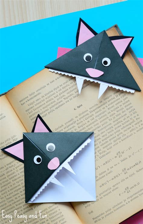 Cat Corner Bookmarks - Halloween Origami for Kids - Easy Peasy and Fun