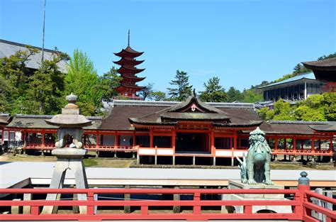 Photo: Itsukushima-jinja shrine - Miyajima - Japan