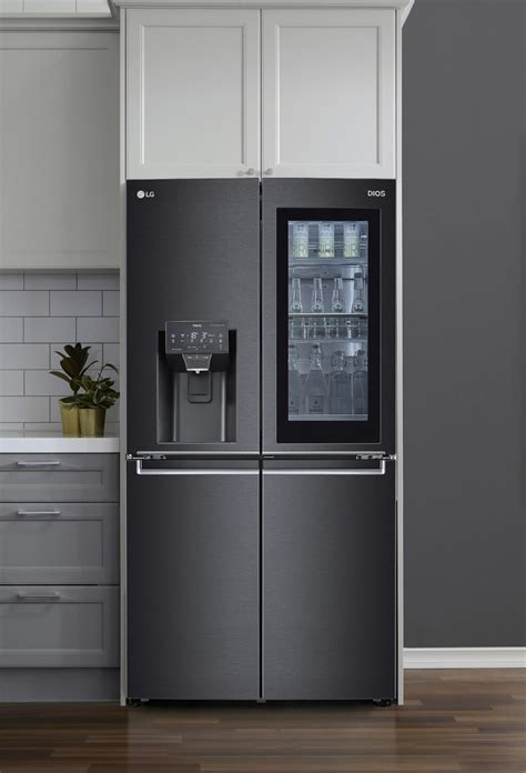 LG to Unveil Newly Designed InstaView Refrigerators at CES 2021