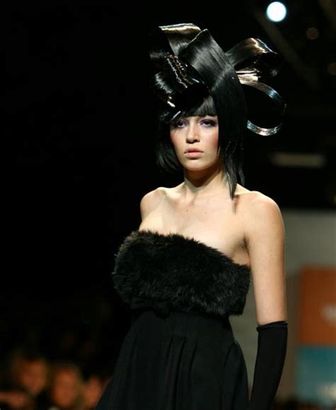 World Entertainment: New Zealand Fashion Week