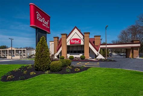 Awesome Place to stay in Delaware - Review of Red Roof Inn & Suites ...