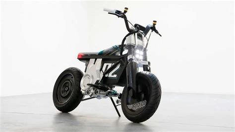 Urbane E-Mobilität: BMW Motorrad zeigt Concept CE 02