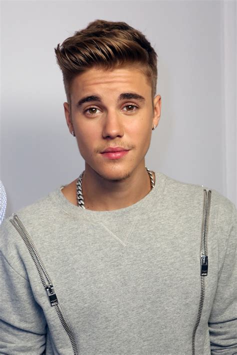 Is Justin Bieber's Platinum Blonde Hair Real? His New Look Is A ...