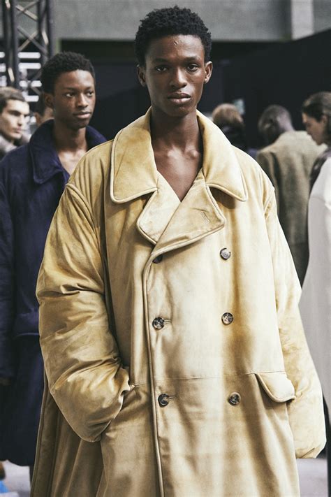 PFW Backstage: LOEWE Fall Winter 2023.24 Menswear Show