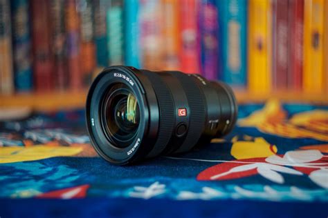 2025’s Best Travel Lenses for Sony a7IV: Top Picks