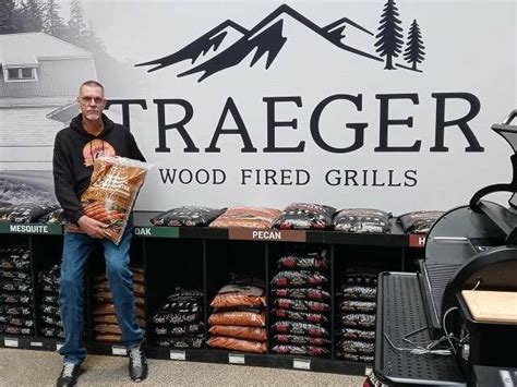 Traeger Pellets Guide – Flavor Chart And Buying Tips – Better Grills