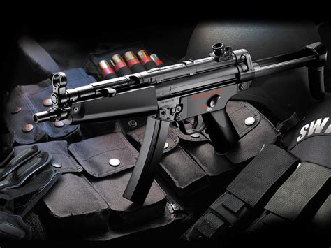 HD Wallpaper of the Iconic Heckler & Koch MP5 Submachine Gun