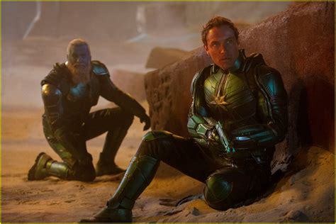 'Captain Marvel' Directors Reveal Cool Deleted Scene Involving Jude Law ...