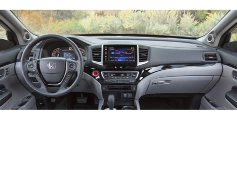 2019 Honda Ridgeline: 52 Interior Photos | U.S. News