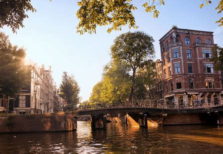 You must see Amsterdam Jordan Canal At Night if you happen to visit Jordaan in Amsterdam ...