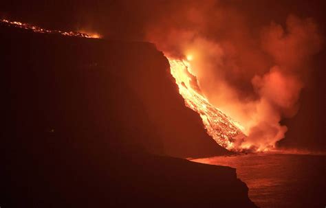 Eruption aux Canaries : Pourquoi la rencontre de la lave avec l'océan ...