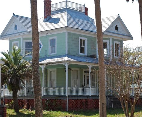 BLUE SKY AHEAD: Apalachicola Historic Homes