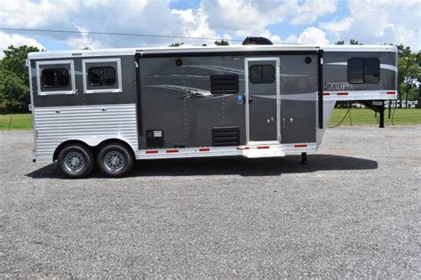 2020 Lakota Charger 2 Horse Trailer with Living Quarters :: Dixie Horse & Mule Co