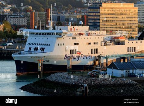 Ferry terminal site hi-res stock photography and images - Alamy