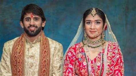 Bajrang Punia marries fellow wrestler Sangeeta Phogat