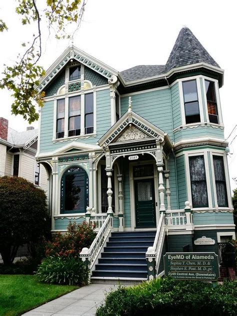 Victorian house colors ideas 61 | Inspira Spaces | Victorian homes exterior, Victorian house ...