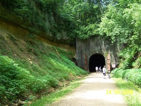 Elroy-Sparta Trail, Wisconsin. Norwalk Tunnel 2 | Trail, Wisconsin, Elroy