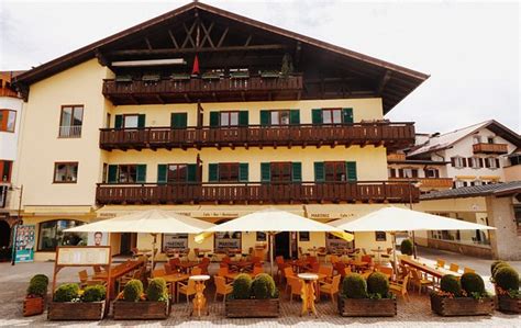 THE 10 BEST Restaurants in Oberammergau (Updated July 2024)