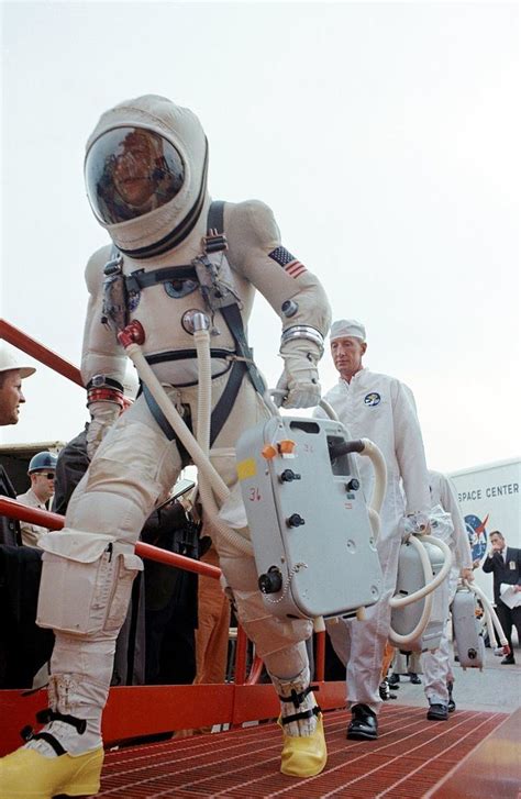 Gemini space suit - Alchetron, The Free Social Encyclopedia