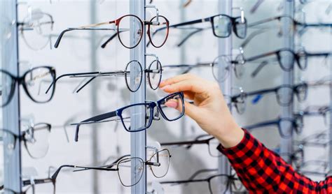 I'm an optician & your glasses choice helps reflect your personality, so what do your go-to ...