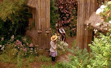 Mary, Colin & Dickon In The Secret Garden - Secret Garden Movie Scene - 1095x669 - Download HD ...