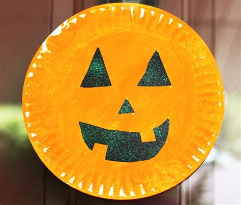 31 Easy Halloween Crafts for Preschoolers | Thriving Home