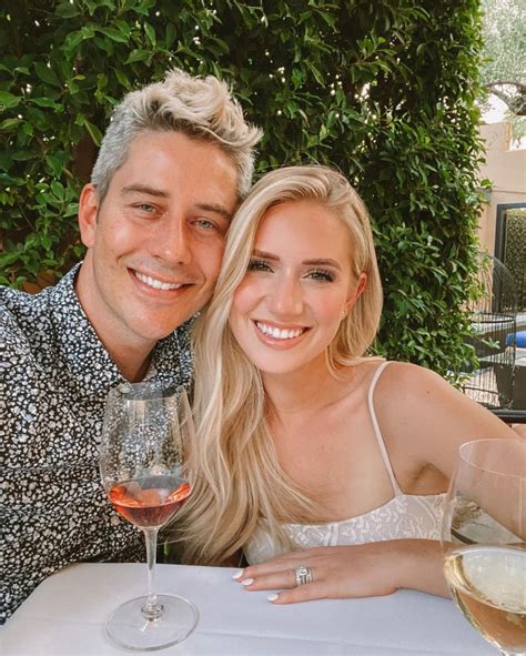 Bachelor’s Arie Luyendyk Jr., Lauren Burnham’s Romance Timeline