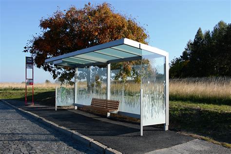 FRAMEO - Bus stop shelters - Street Furniture STREETPARK