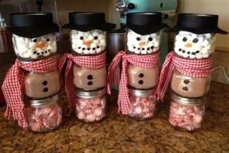 DIY Mason Jar Craft Ideas for Christmas (great homemade holiday gift ideas!) - Involvery