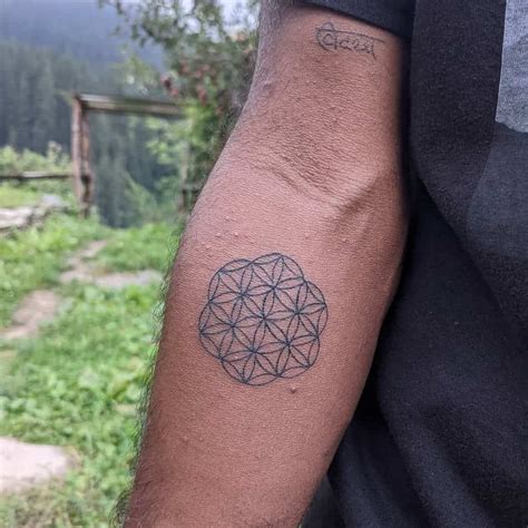 Aggregate 85+ psychedelic flower of life tattoo best - in.cdgdbentre