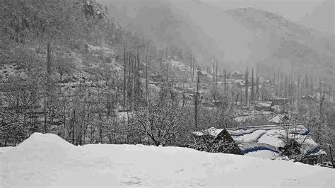 PHOTOS: Snowfall in Jammu and Kashmir creates beautiful scenery, see ...