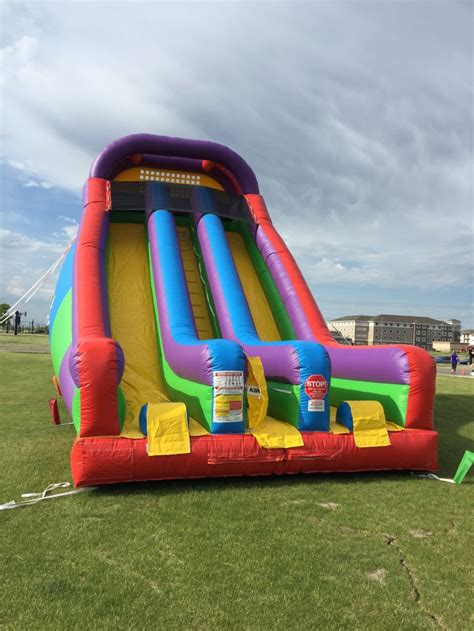 22′ Giant Inflatable Slide – Games to Go