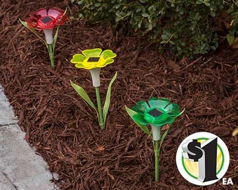 Solar Flower Lights from Dollar Tree | Solar flower, Solar flower ...