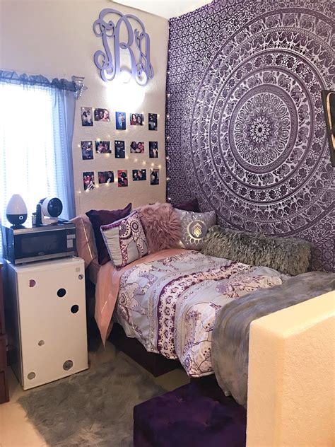 14 Seriously Impressive Girl Dorm Room Layout Ideas