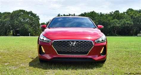 2018 Hyundai Elantra GT Sport 14