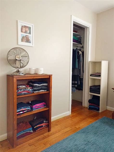 How to Organize Clothing if You Have a Tiny Closet - The (mostly ...