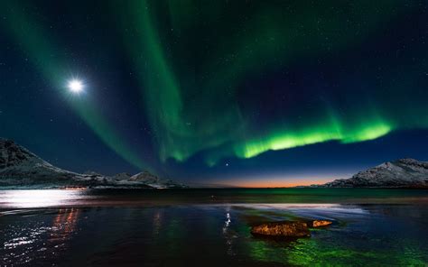 Aurora Borealis Wallpaper - Icelandic Aurora Borealis wallpaper ...