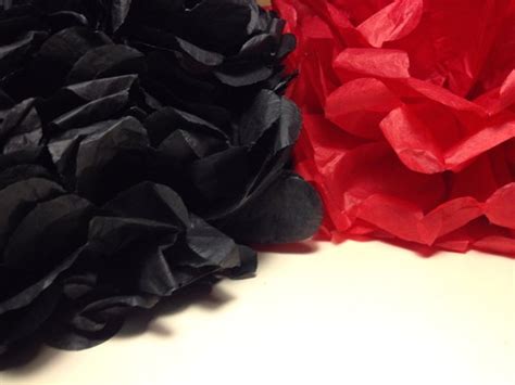 Items similar to Black Red 12 Pom Poms Decorations Paper Decors Weddings Decoration Birthday ...