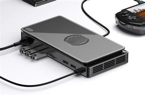 GPD G1 eGPU external graphics card expansion dock hands-on