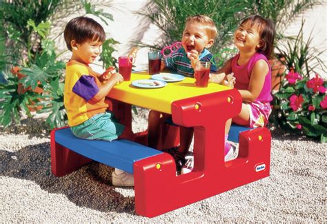 Little Tikes Junior Picnic Table Primary Reviews