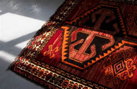 Persian Rugs : Why Persian Rugs Are Worth The Investment?