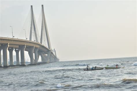 Bandstand Promenade | Mumbai - What to Expect | Timings | Tips - Trip Ideas by MakeMyTrip